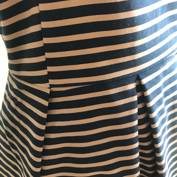 Gap Black and Tan Striped Dress - Size 4 - Picture 7 of 9